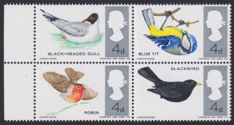 COLLECTABLE STAMPS GREAT BRITAIN 1966 Birds block of four with missing Brown LEGS SG 699j