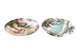 Richard Warnoch (Suffolk, 20th century), a pair of late 20th century Studio Art Pottery chargers.