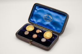 Six gold gentleman's buttons, cased.