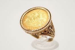 A 1906 half sovereign coin mounted in a 9ct gold ring.