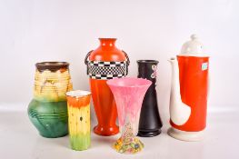 An assortment of 20th century ceramics.