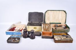 A mixed group of collectables.