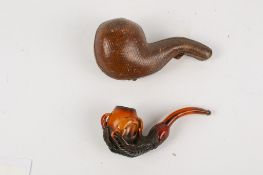 A novelty meerschaum smoker's pipe.
