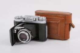 A Kershaw Peregrine III 6x6 medium format folding rangefinder camera. Serial number 4/25798.
