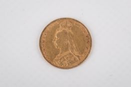 A 1890 sovereign coin. Weight 8g.