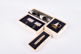 Four BA Concorde gifts.