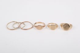 Four 9ct gold signet and 'Russian wedding' rings. Various sizes, all hallmarked, gross weight 10.