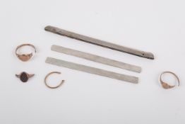 A small group of 9ct gold and silver pieces.