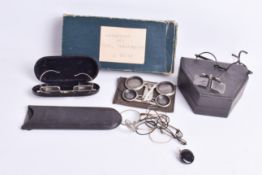 A collection of assorted vintage spectacles. Including lornettes, recumbent spectacles, etc.