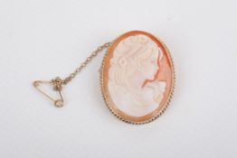A 9ct gold mounted cameo brooch.