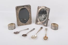 A small group of silver and white metal.