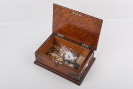 A small collection of costume jewellery including an opal necklace.