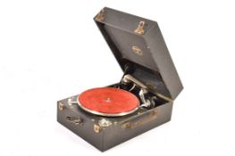 A vintage Columbia portable wind up gramophone. Circa 1920, 'Viva-Tonal' Grafonola Model 201.