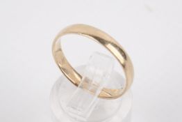 A 9ct gold wedding band. Hallmarked, size R, weight 1.8g.