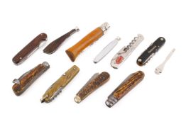A collection of assorted penknives.