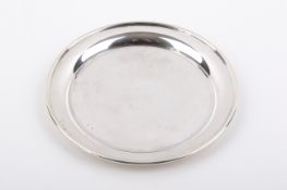 A Stirling silver hallmarked plate. Chester, 1945, 'SJH'.