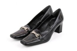 A pair of Lavoranzione Daniel ladies black heel shoes EU size 40.