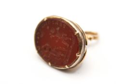 A reverse intaglio engraved hardstone seal fob. Stone circa 1.9cm x 1.