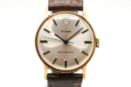 A 9ct gold Tudor gentleman's wristwatch.