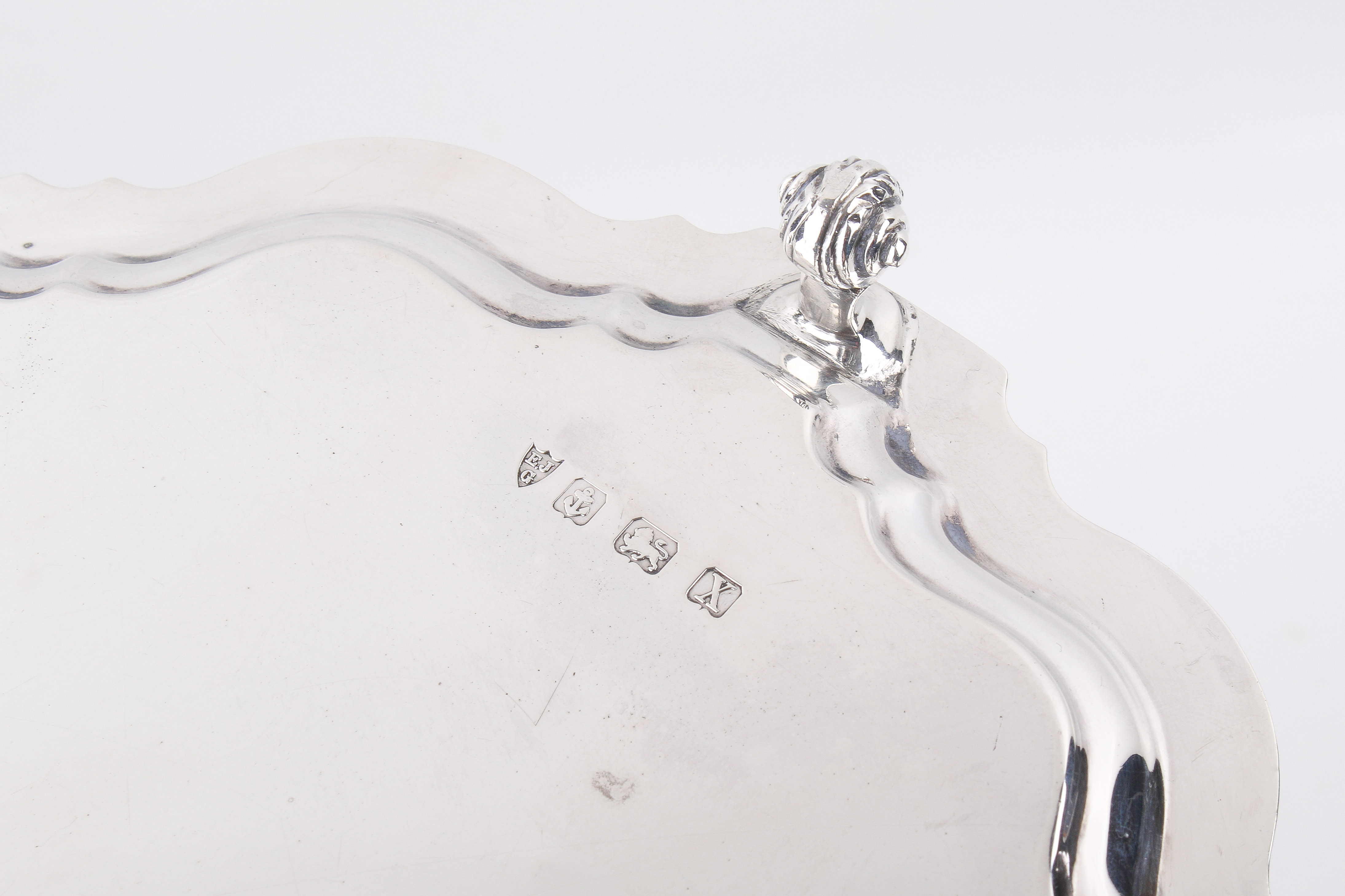 A Stirling silver hallmarked waiter with pie crust rim. - Image 3 of 3