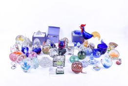 A quantity of decorative 20th century coloured glassware.