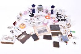 A large quantity of Weston-super-Mare related ephemera.