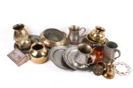 A collection of assorted metalware items. Including brass and pewter, etc.