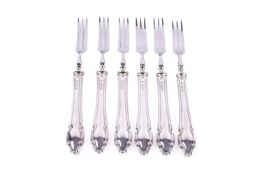 A set of six silver handled tea forks. Hallmarks for CB & S Ltd, Sheffield 1965, gross weight 151.