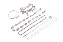 A small group of silver jewellery.