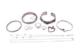 A small group of silver jewellery.
