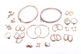 A small group of gold and gold plated jewellery.