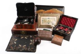 A collection of mostly oriental items. Including a lacquered box and a Japanese tray, etc.