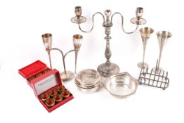 A collection of assorted silver plated items and other metalware. Including brass napkin rings, etc.