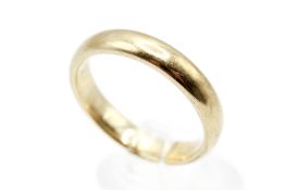 A 9ct gold wedding band. Width of band circa 3.5mm, hallmarked, size N1/2, weight 3.8g.