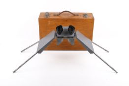 A Carl Zeiss N2 Mirror Stereoscope. S/N 114415, in a fitted wooden case, L41cm.