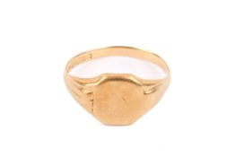 An 18ct gold signet ring. With rubbed monogram, hallmarked, size Y, weight 4.2g.