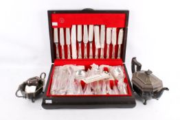 A quantity of assorted silver plated items.