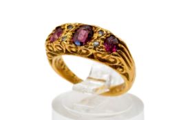 An 18ct gold ring.