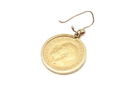A 1913 half sovereign coin in a 9ct gold earring mount. Hallmarked to side of mount, mount width 2.