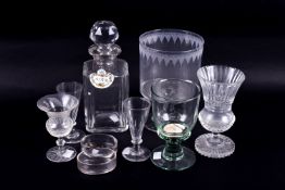 A miscellaneous collection of glassware.