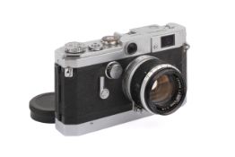 A Canon Model VT De Luxe 35mm Rangefinder Camera. Chrome, Serial number 555862.
