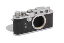 A Nicca Type-IIIS 35mm Rangefinder Camera Body. Chrome. Serial number 54951.