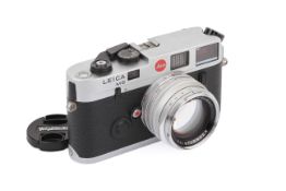 A Leica M6 35mm Rangefinder Camera. Chrome. 1989. Serial number 1773202. With a Voigtlander 50mm f1.