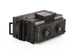A vintage Macris Boucher Nil Melior stereoscopic film camera, circa 1912-1928.