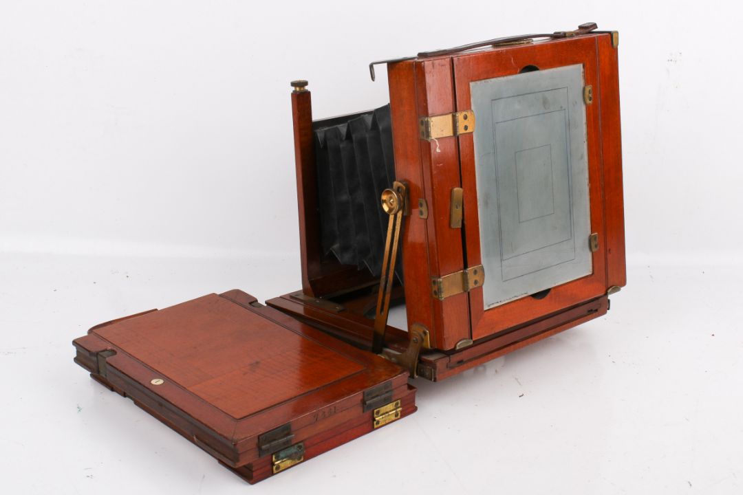 Victorian/Edwardian mahogany and brass field plate camera labelled Thorton Pickard. - Image 3 of 3