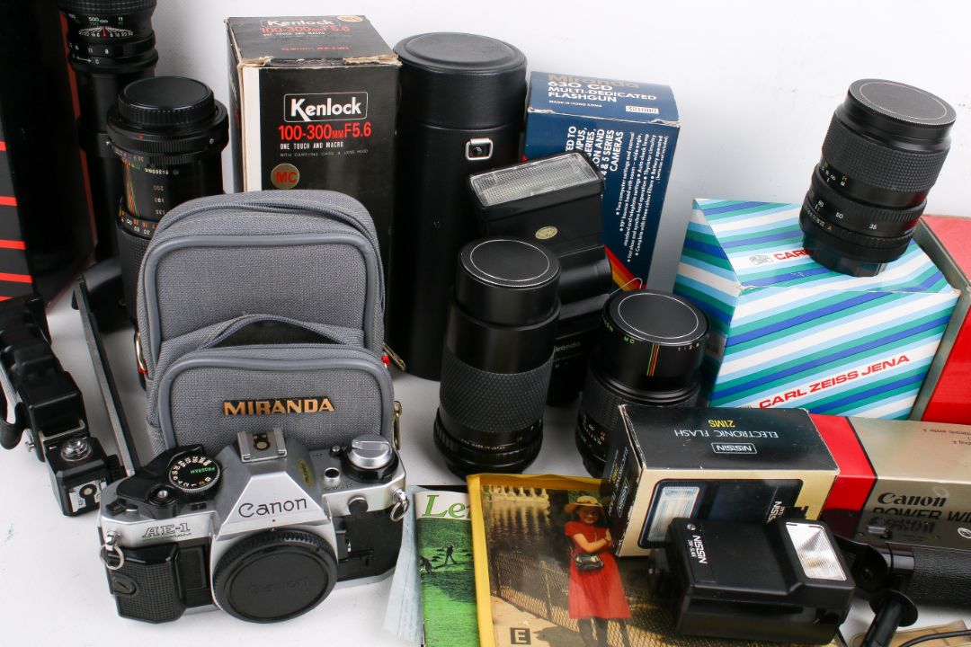 Canon AE-1 35mm film camera outfit. - Image 3 of 4