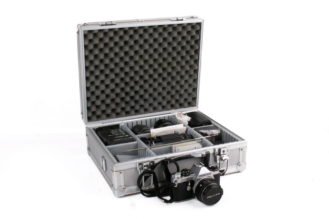 Pentax MS Super 35mm film camera outfit. S/n 2332938 Asahi SMC Pentax-M 1:1. - Image 1 of 4