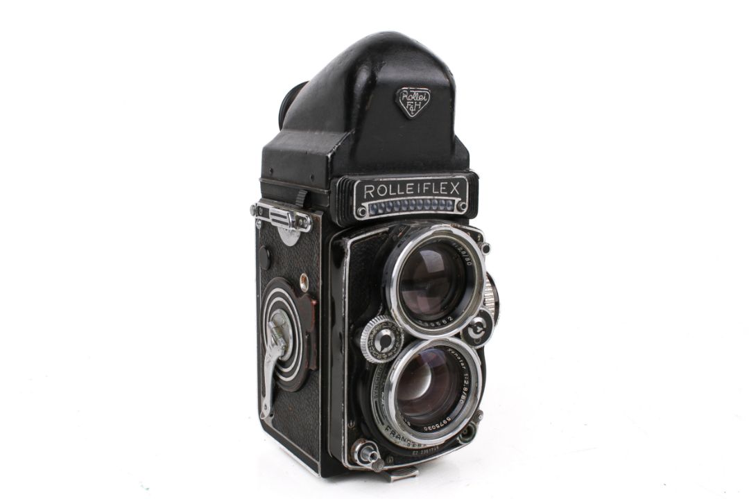 A vintage Rolleiflex TLR medium format 2.8 model film camera. - Image 1 of 3