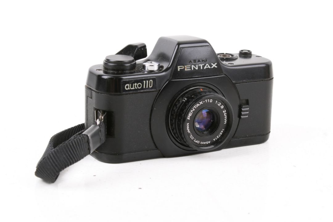 Asahi Pentax Auto 110 mini film camera. S/n 1485318 with 1:2. - Image 1 of 3