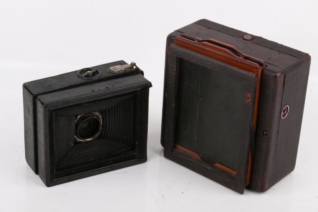 Two assorted vintage plate cameras. - Image 4 of 4